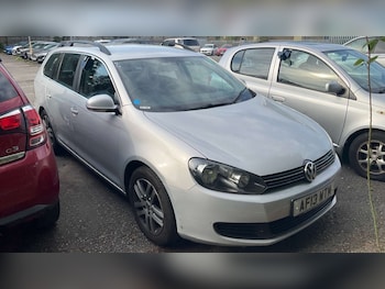 Volkswagen - Golf