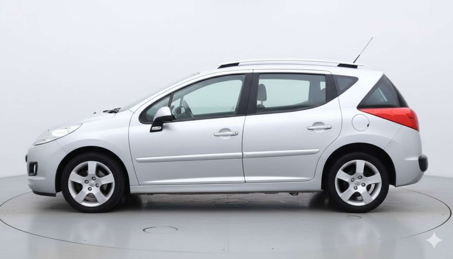 Used Peugeot 207 2012 for sale - 76751988: Photo 10