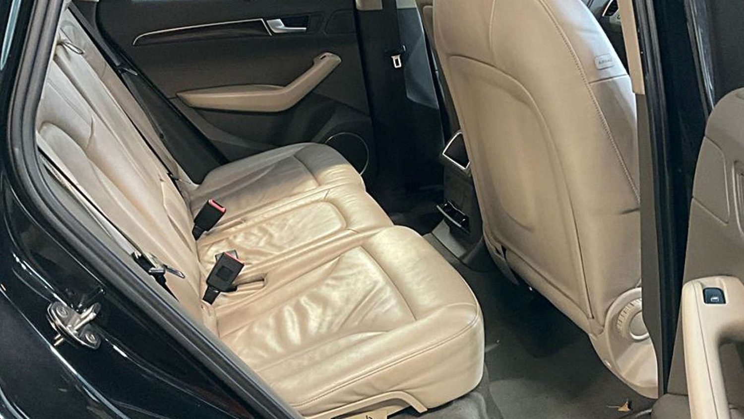 Used Audi Q5 2010 for sale - 77177807: Photo 19