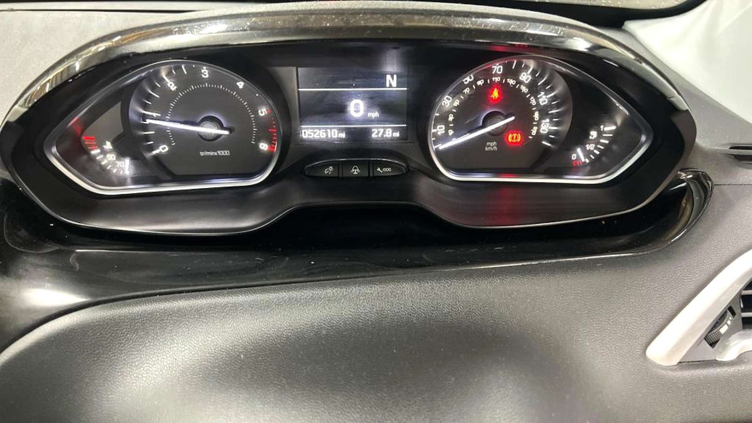 Used Peugeot 208 2013 for sale - 76861661: Photo 18