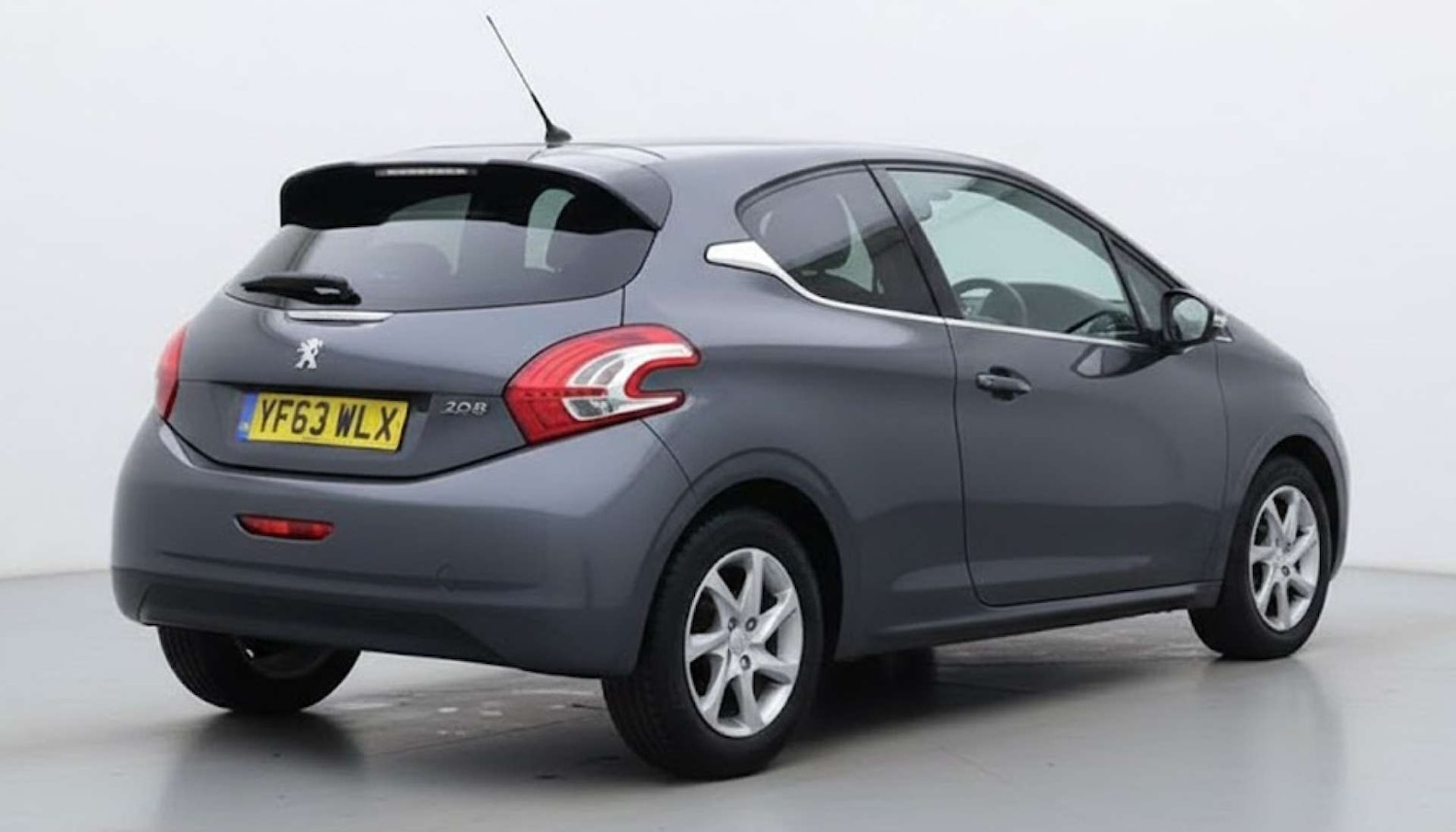 Used Peugeot 208 2013 for sale - 76861661: Photo 6