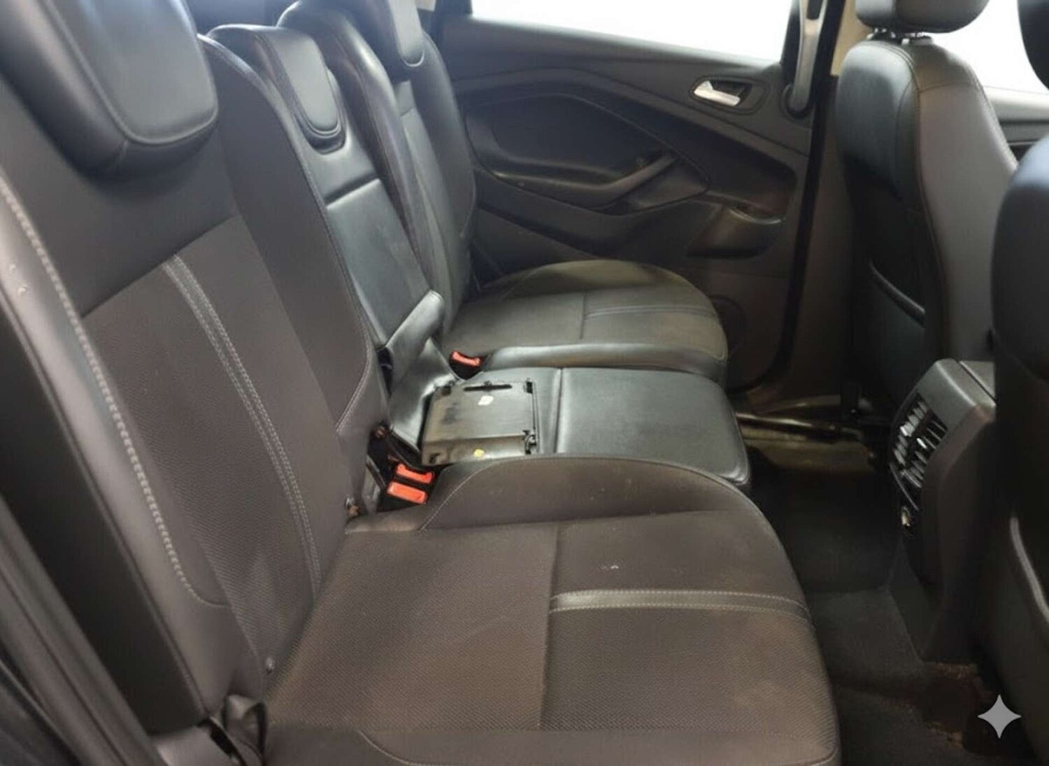 Used Ford Grand C-Max 2015 for sale - 77535012: Photo 16