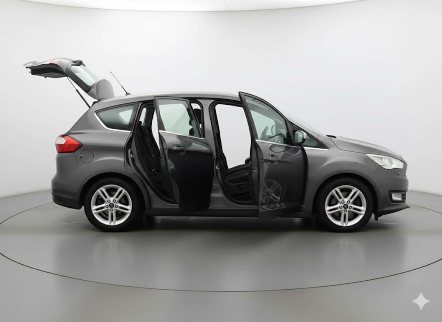 Used Ford Grand C-Max 2015 for sale - 77535012: Photo 5