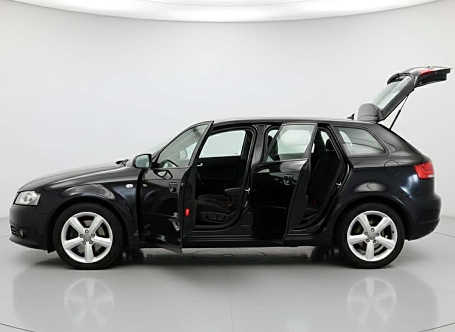 Used Audi A3 2009 for sale - 77262815: Photo 9