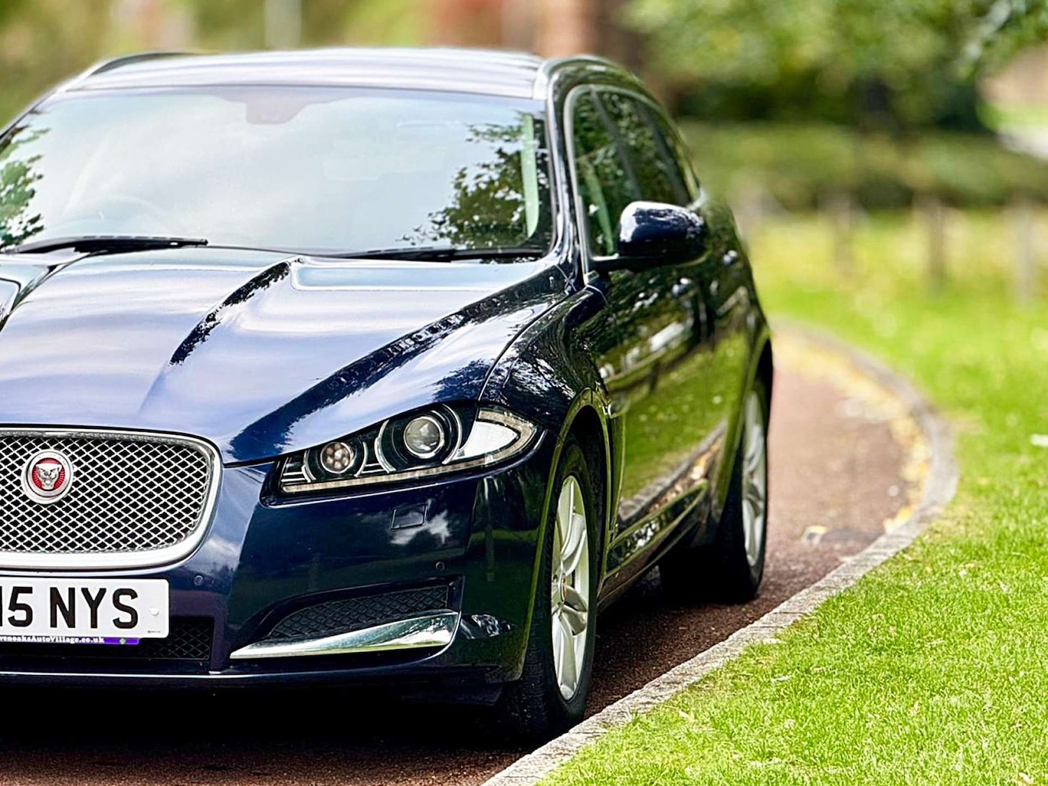 Used Jaguar XF 2015 for sale - 76208696: Photo 11
