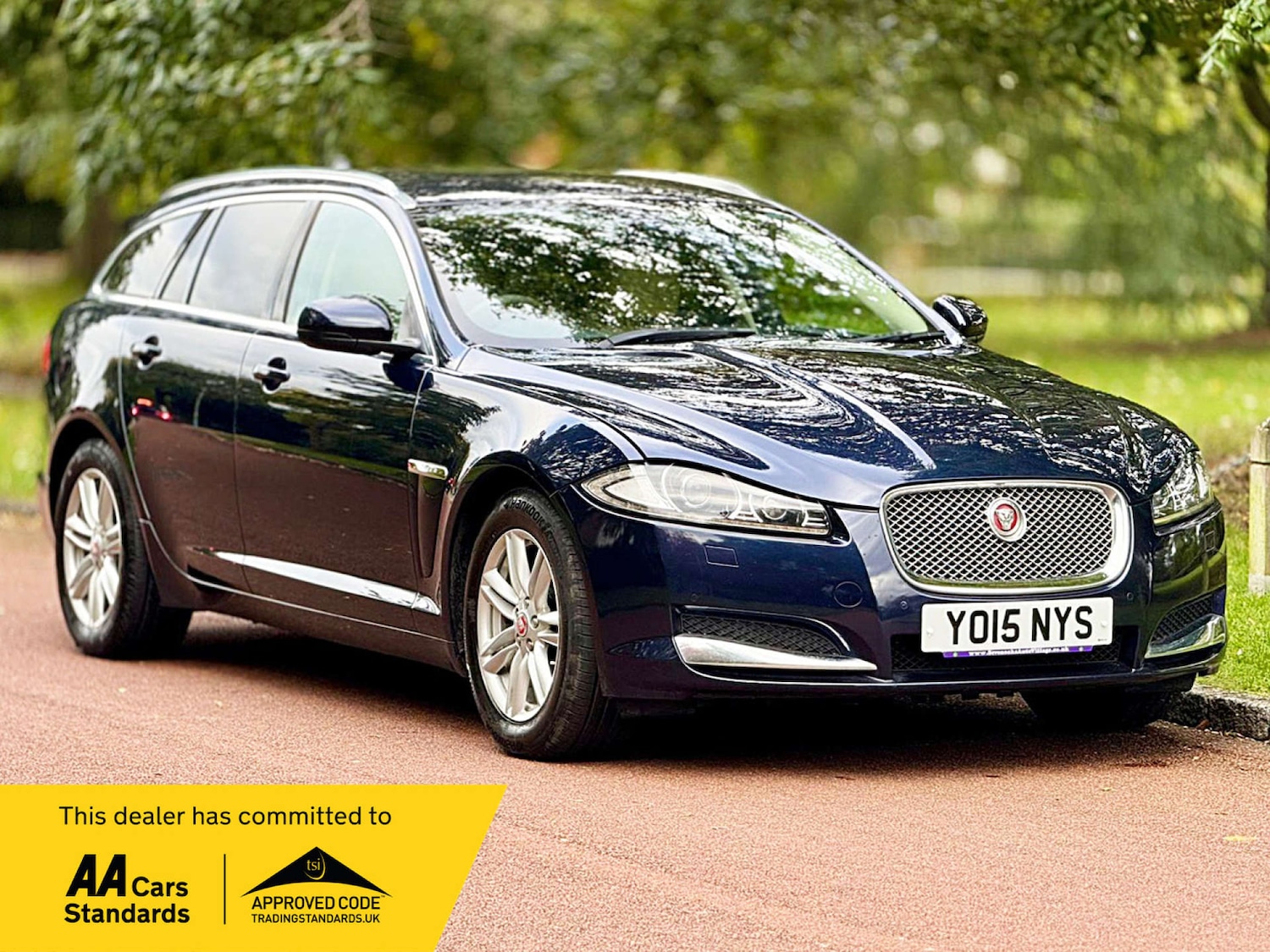 Used Jaguar XF 2015 for sale - 76208696: Photo 2