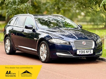 Used Jaguar XF 2015 for sale - 76208696: Photo 2