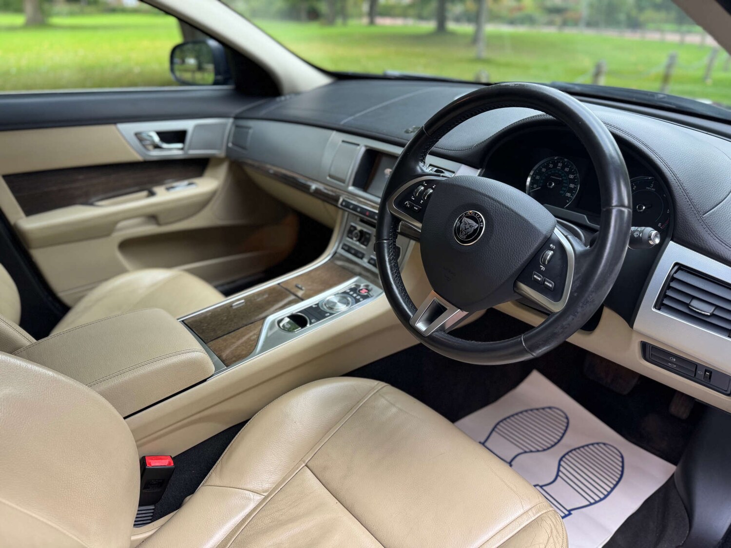 Used Jaguar XF 2015 for sale - 76208696: Photo 59