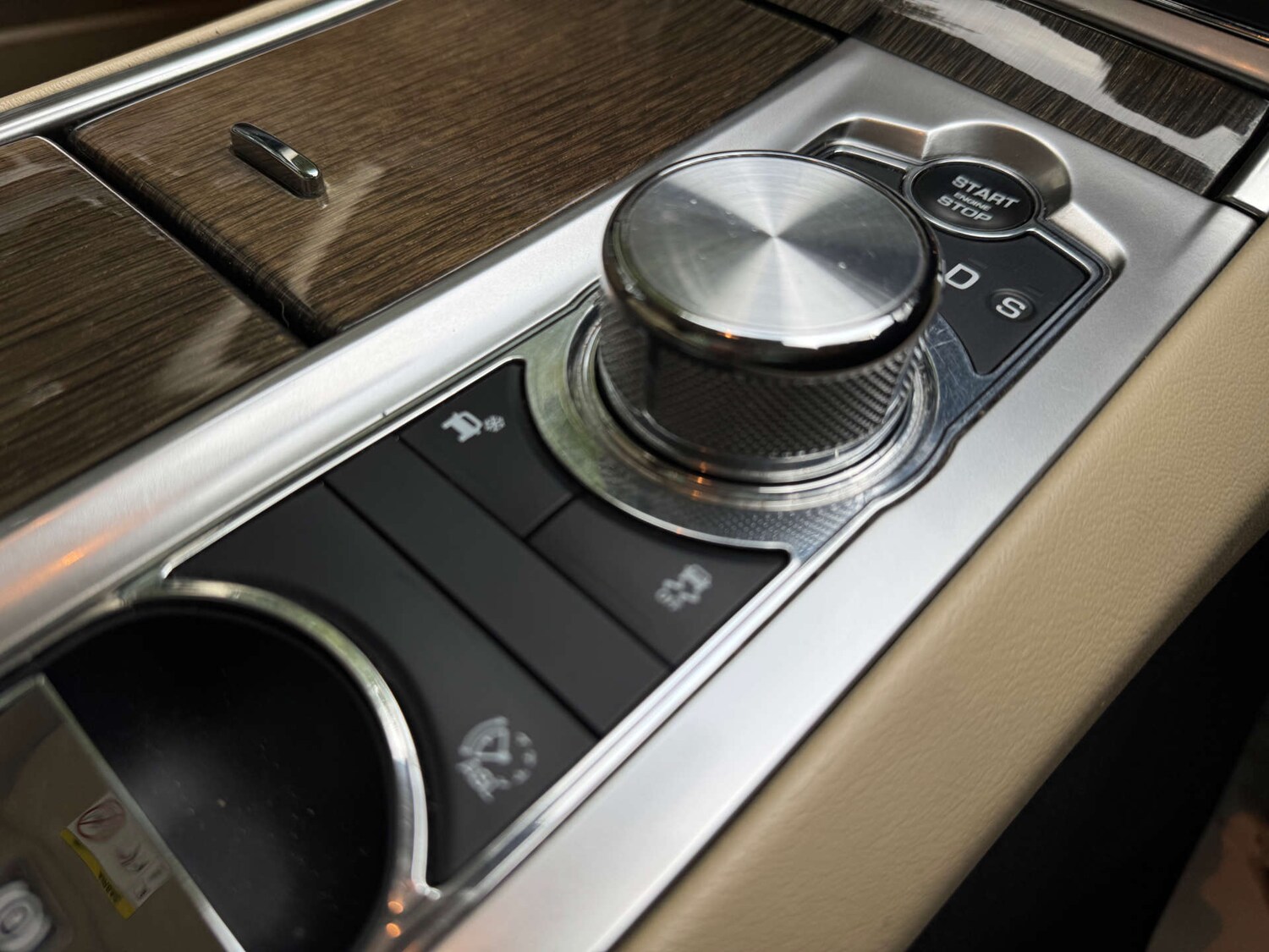 Used Jaguar XF 2015 for sale - 76208696: Photo 63