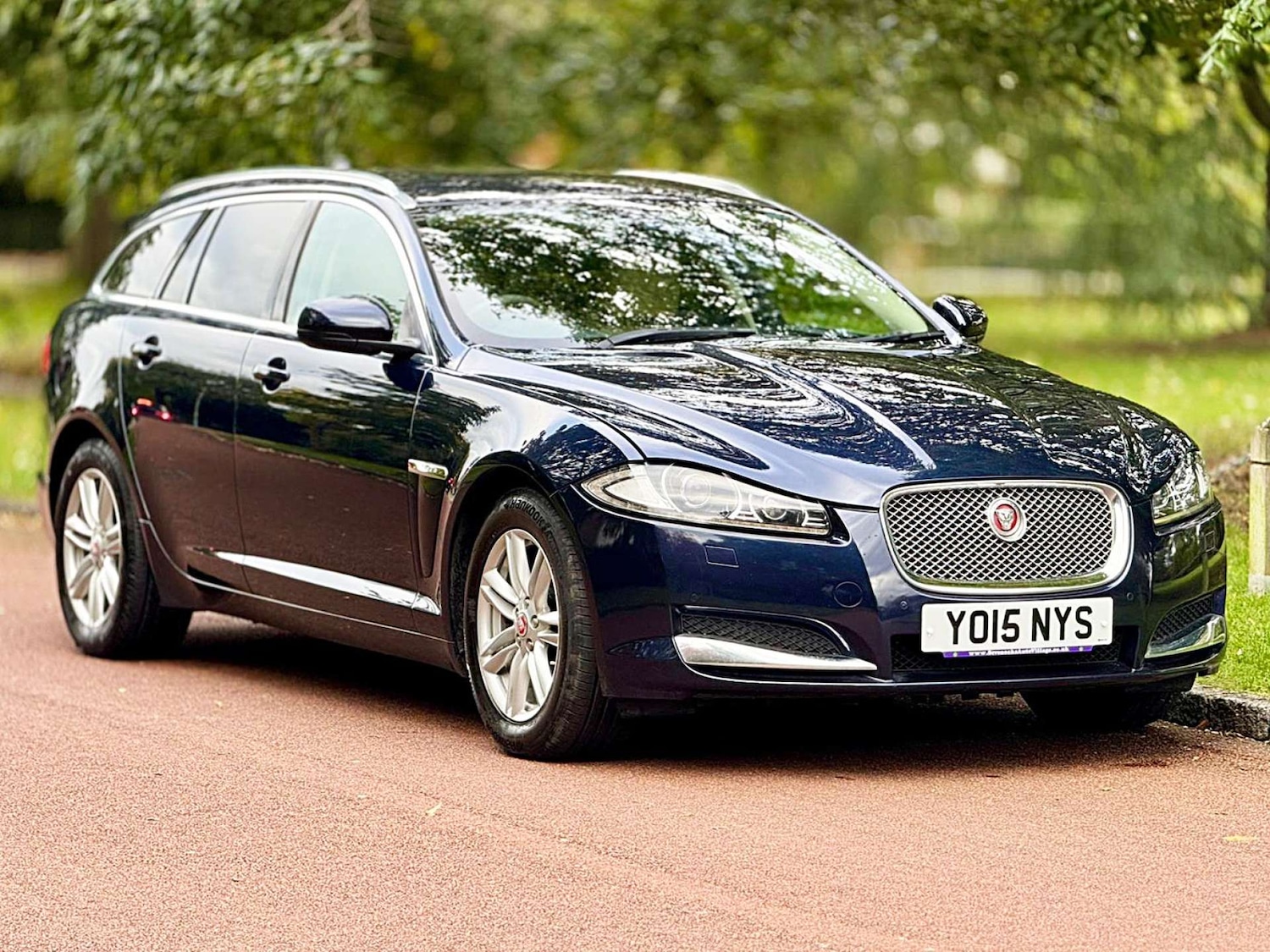 Used Jaguar XF 2015 for sale - 76208696: Photo 8