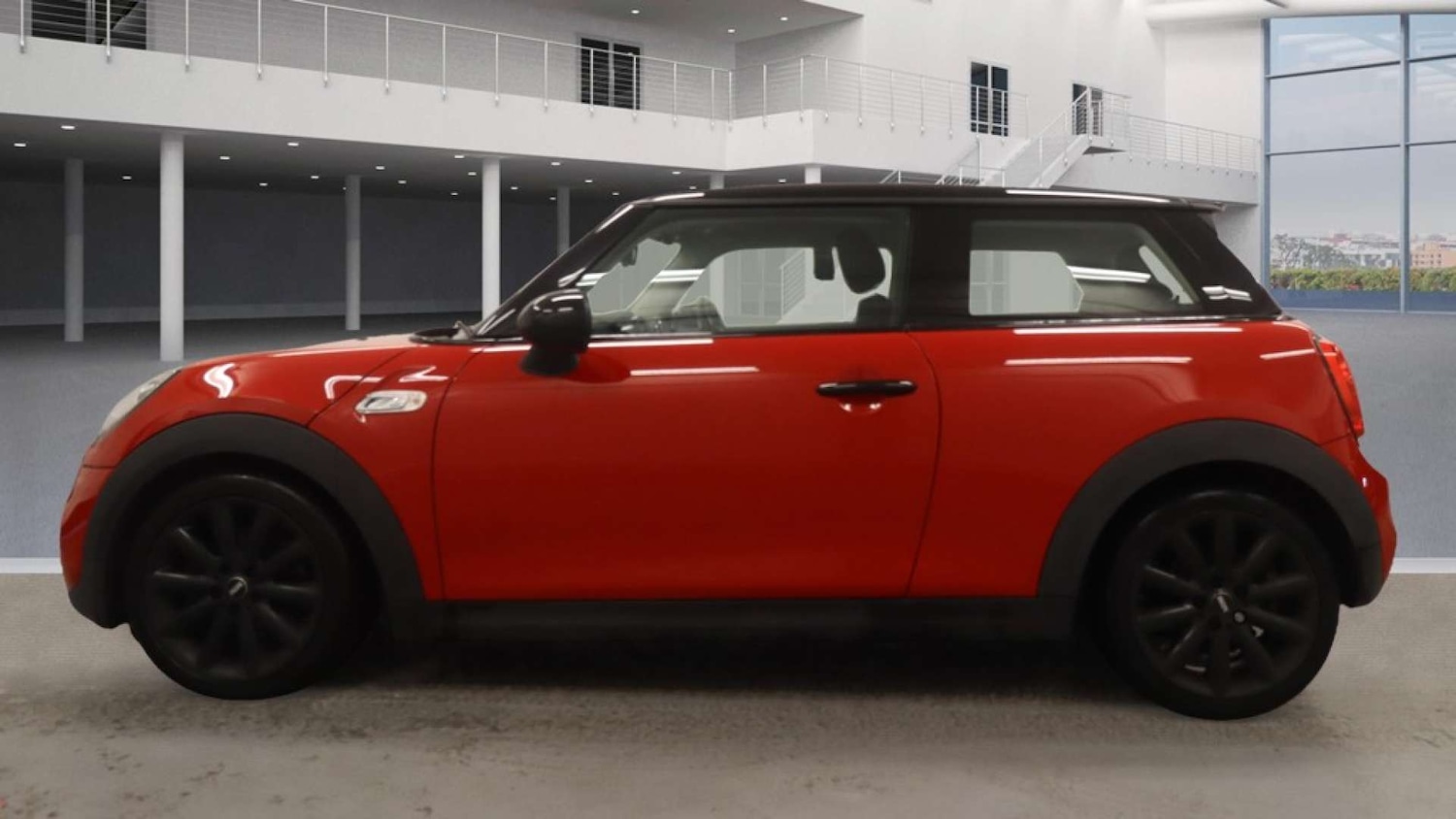 Used MINI Hatch 2018 for sale - 76618199: Photo 4