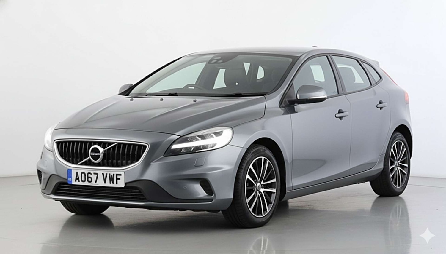Used Volvo V40 2017 for sale - 77830693: Photo 3