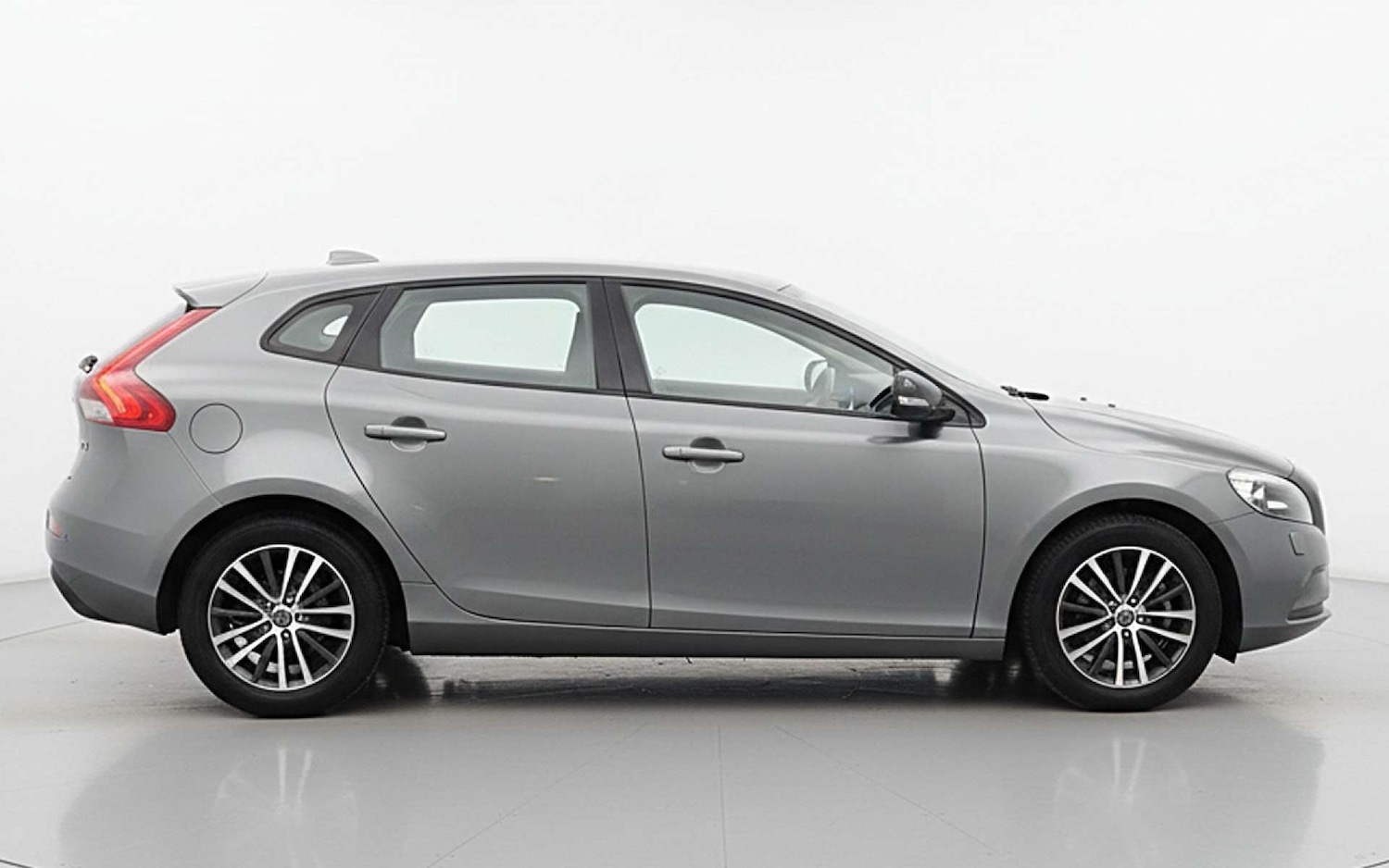 Used Volvo V40 2017 for sale - 77830693: Photo 6