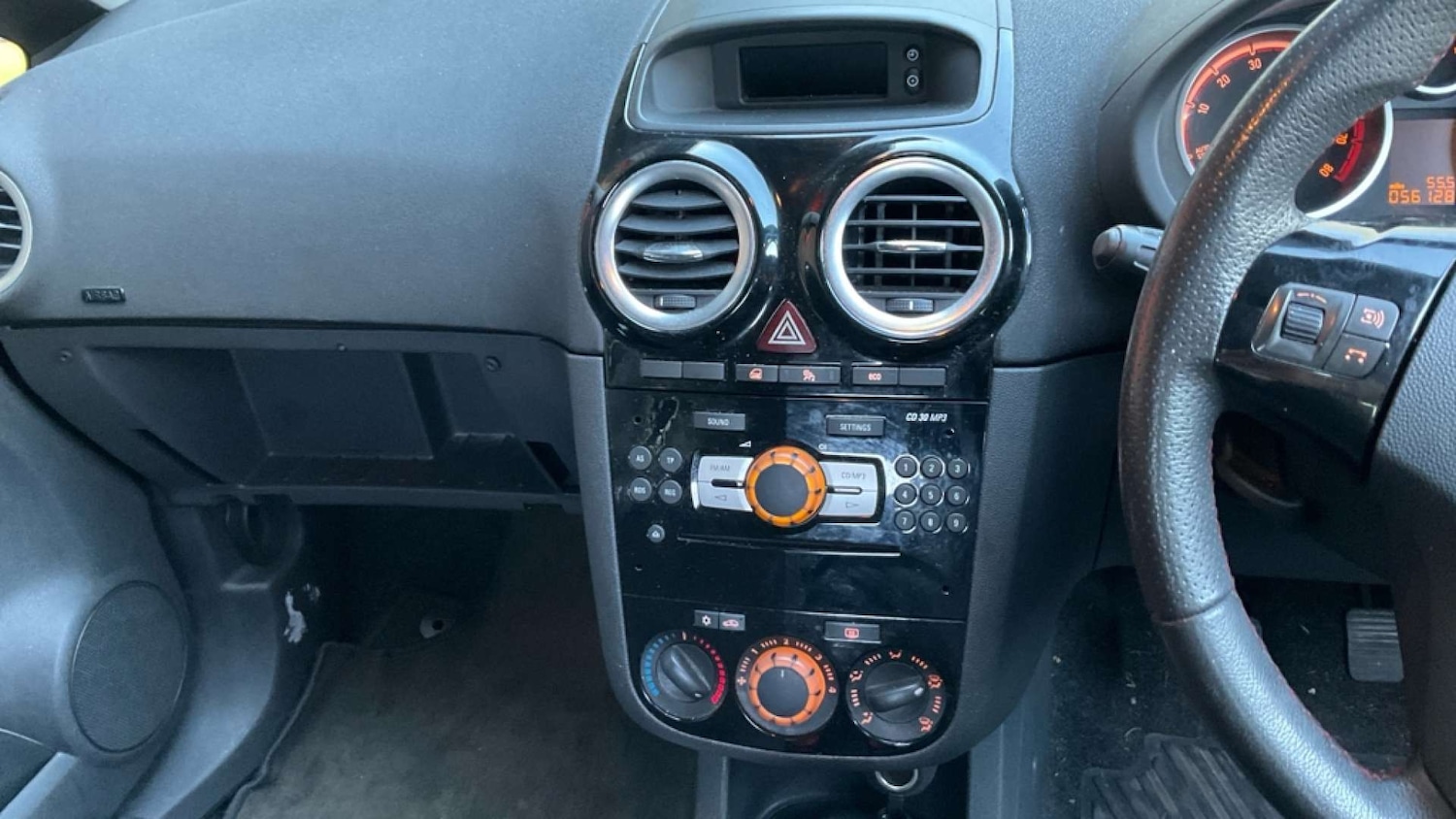 Used Vauxhall Corsa 2012 for sale - 76830132: Photo 24