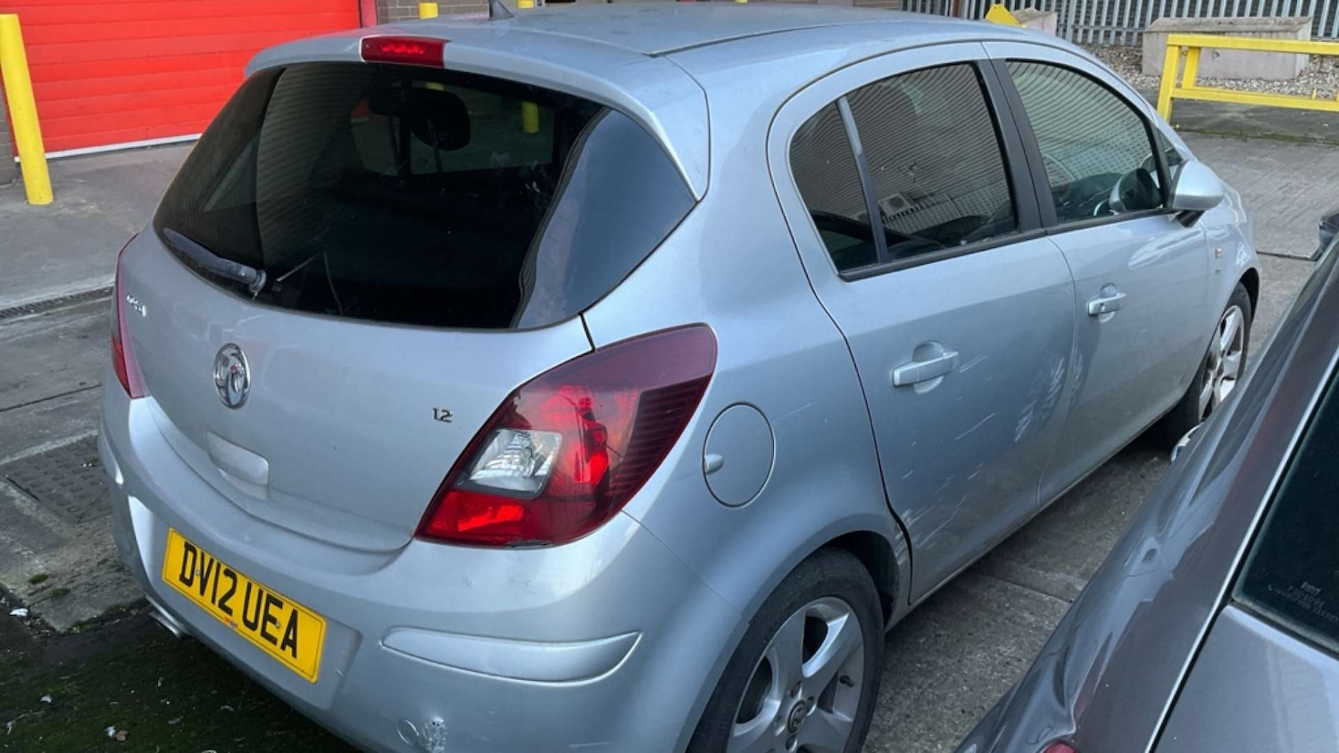 Used Vauxhall Corsa 2012 for sale - 76830132: Photo 3