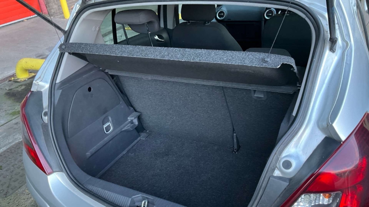 Used Vauxhall Corsa 2012 for sale - 76830132: Photo 4