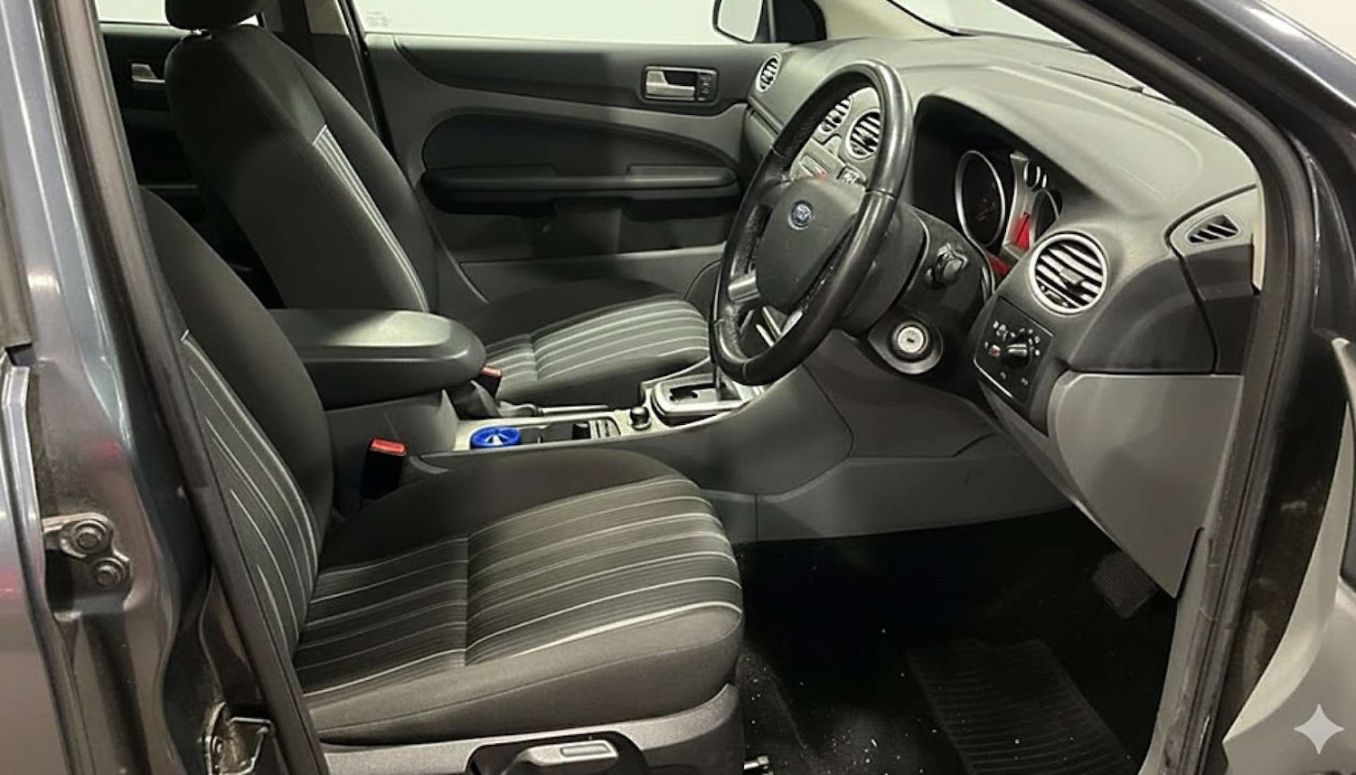 Used Ford Focus 2009 for sale - 76703568: Photo 13