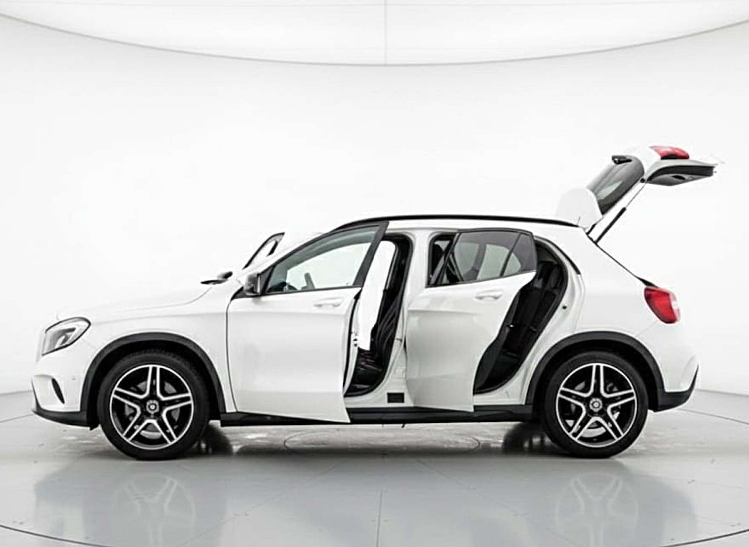 Used Mercedes-Benz GLA 2015 for sale - 77326126: Photo 7