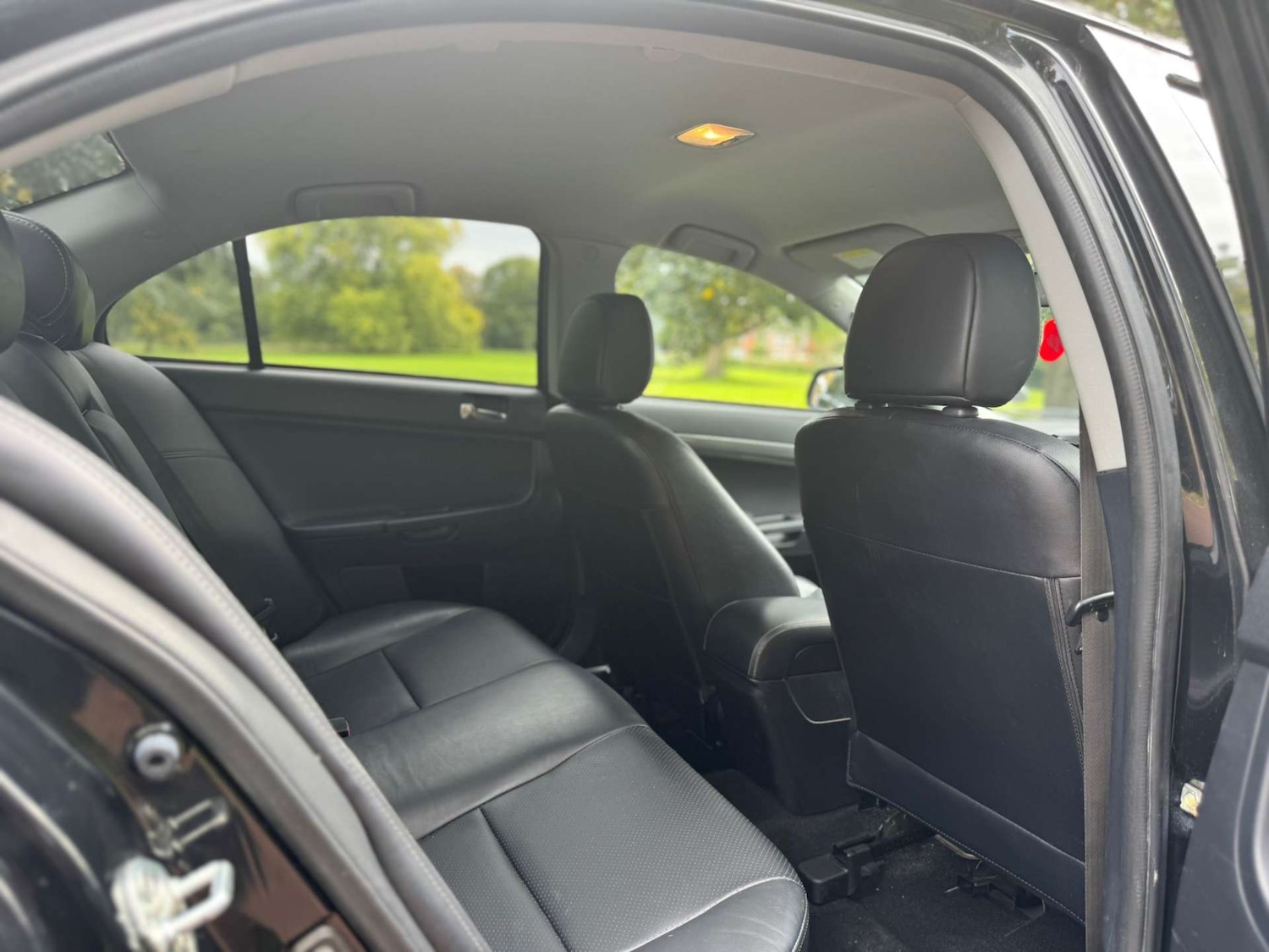 Used Mitsubishi Lancer 2009 for sale - 73840954: Photo 58