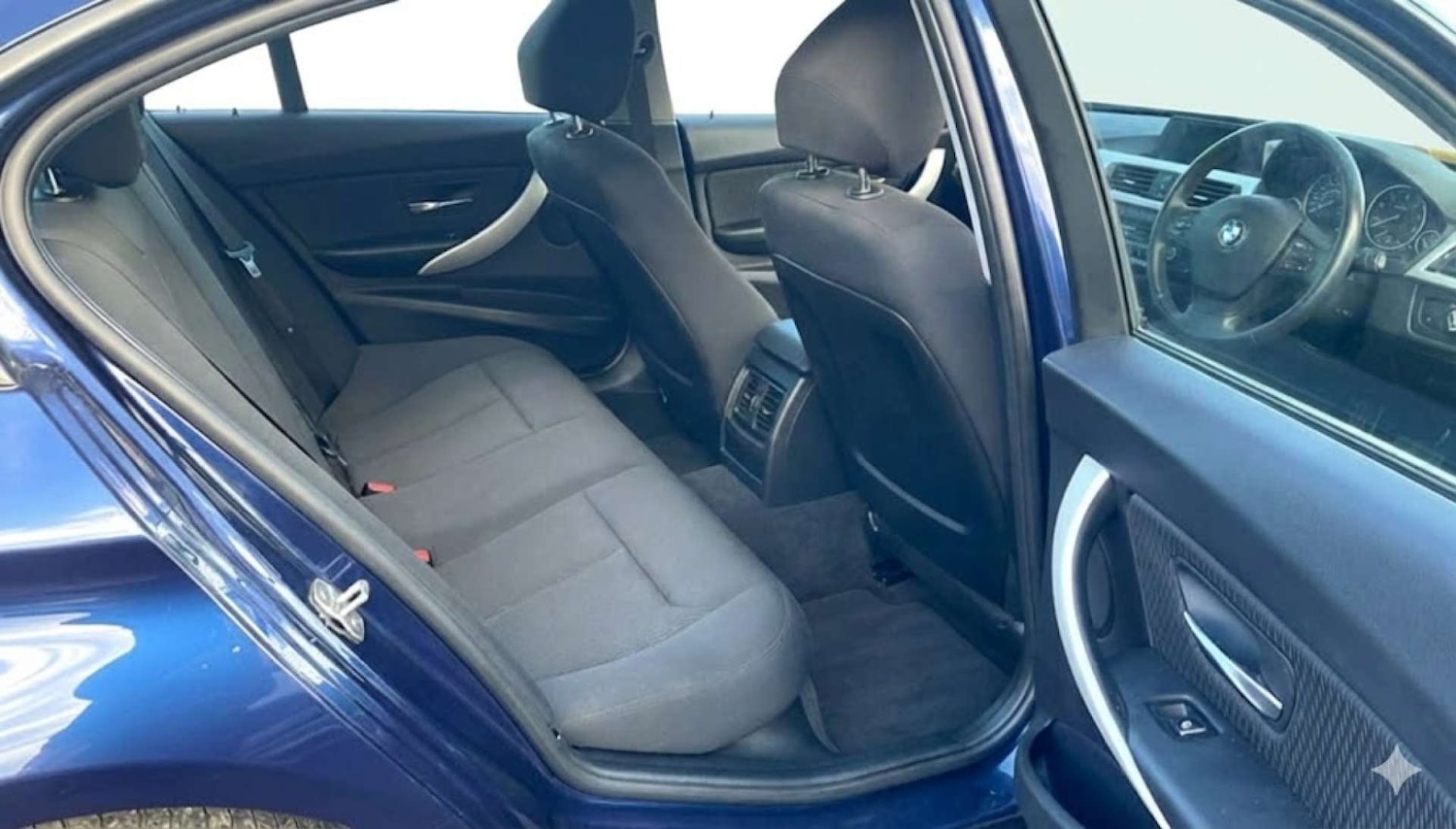 Used BMW 3 Series 2018 for sale - 76706755: Photo 16