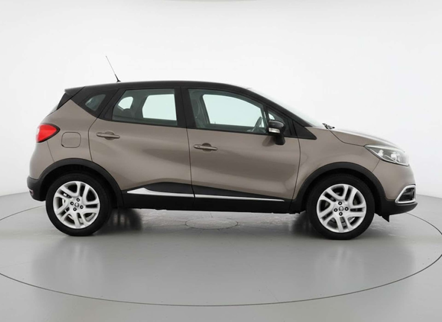 Used Renault Captur 2013 for sale - 77262806: Photo 14