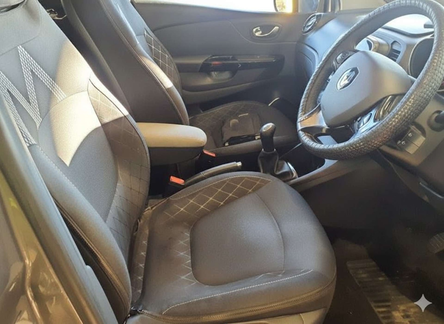 Used Renault Captur 2013 for sale - 77262806: Photo 18