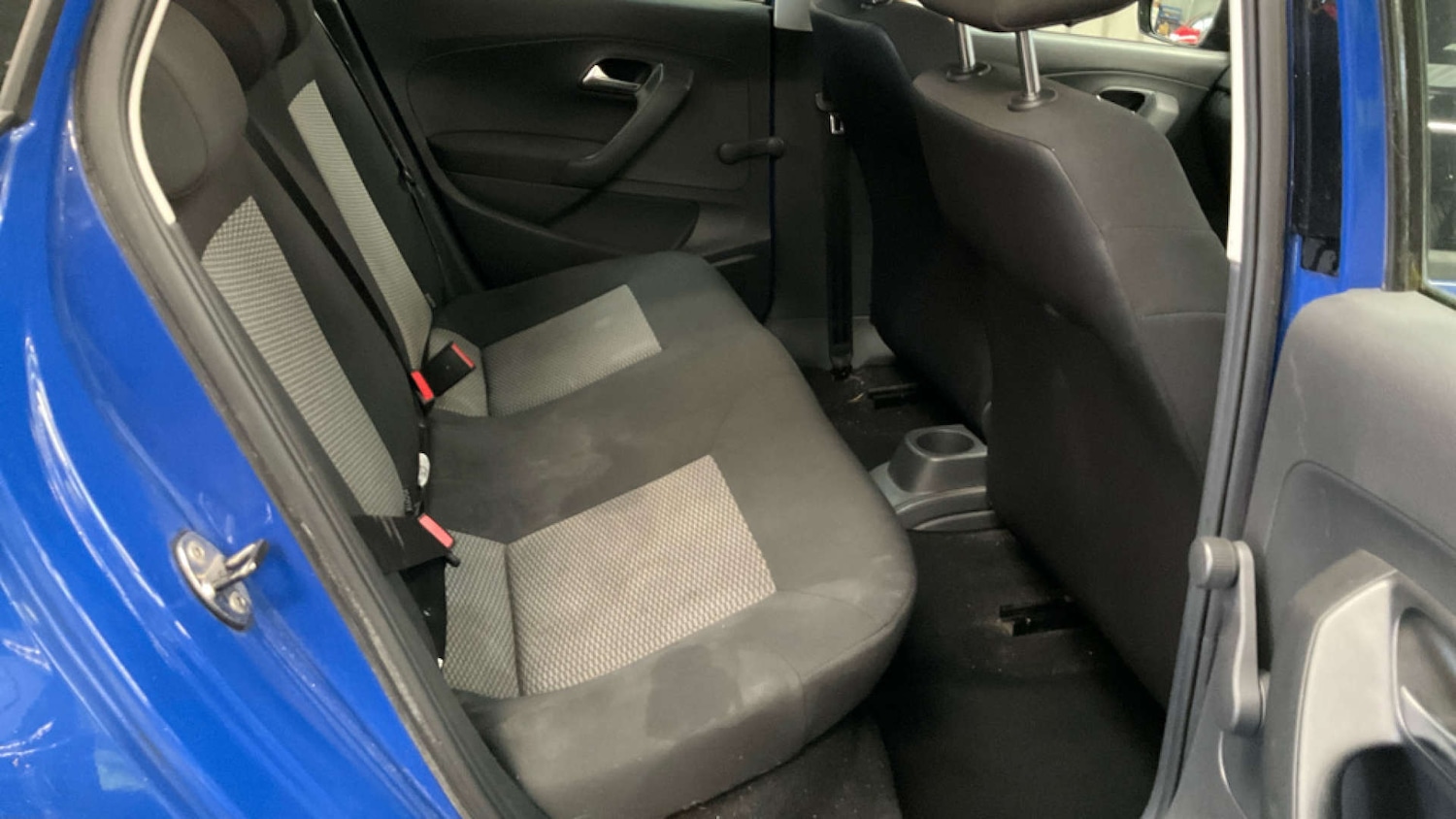 Used Volkswagen Polo 2011 for sale - 76525857: Photo 8