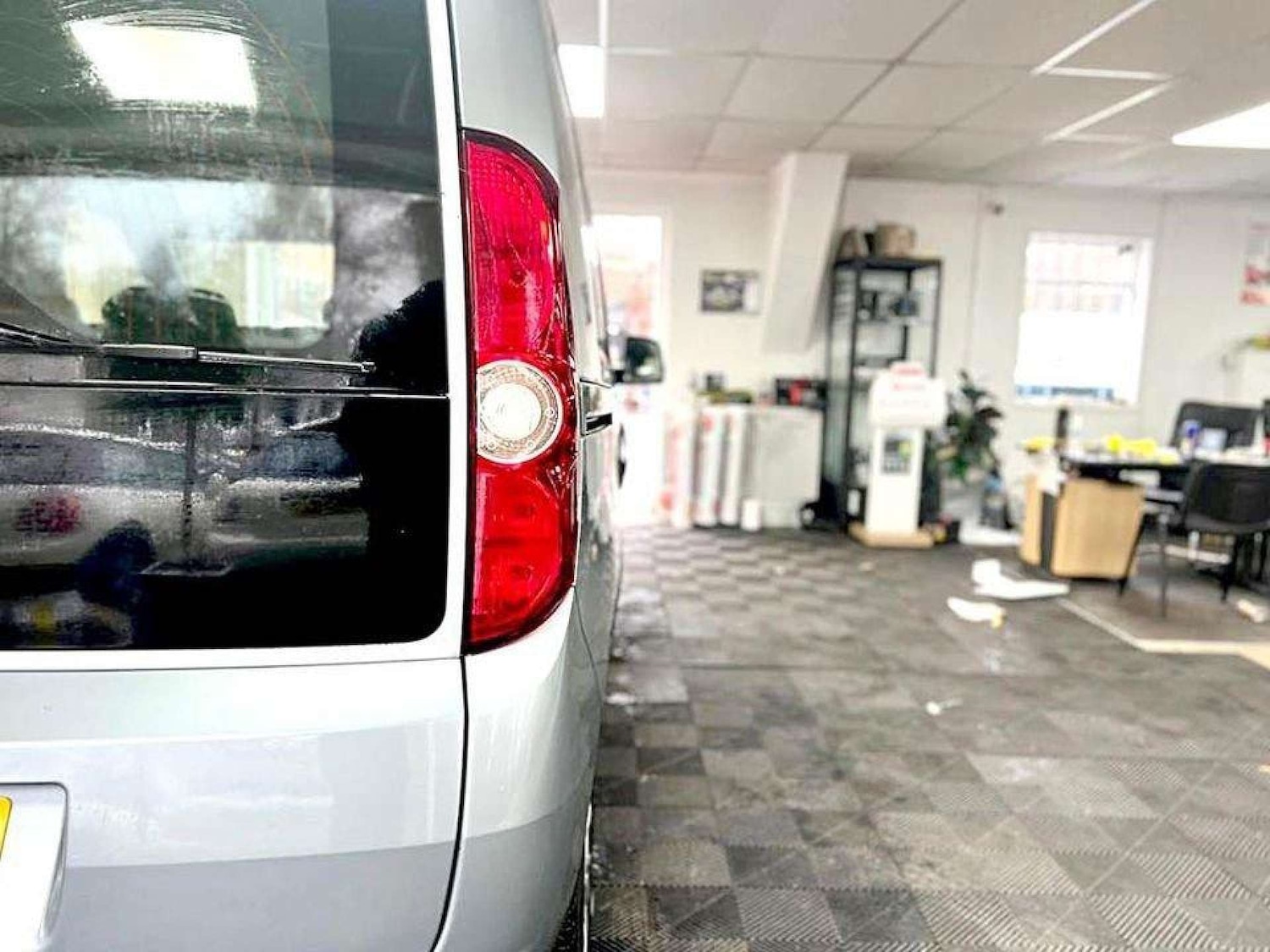 Vehicle 21