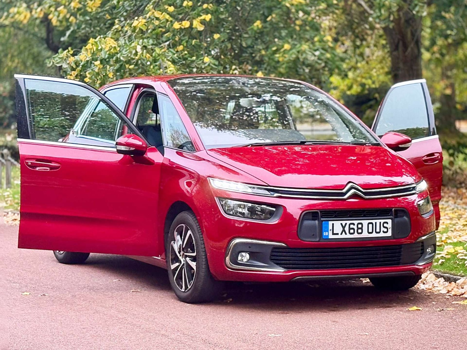 Used Citroen C4 Picasso 2018 for sale - 76265225: Photo 9