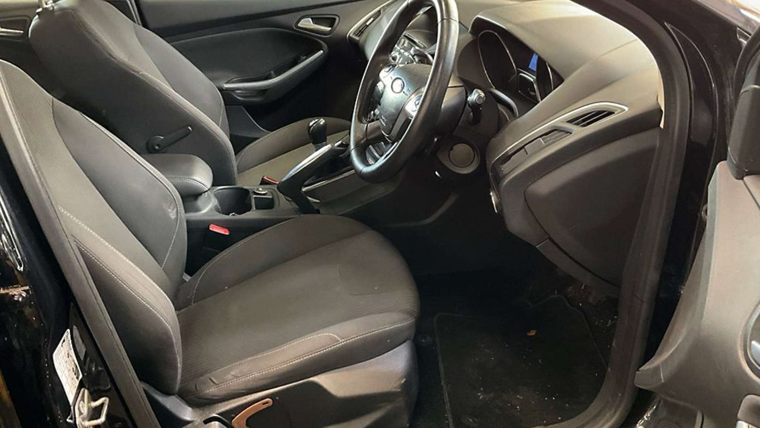 Used Ford Focus 2011 for sale - 76654255: Photo 12