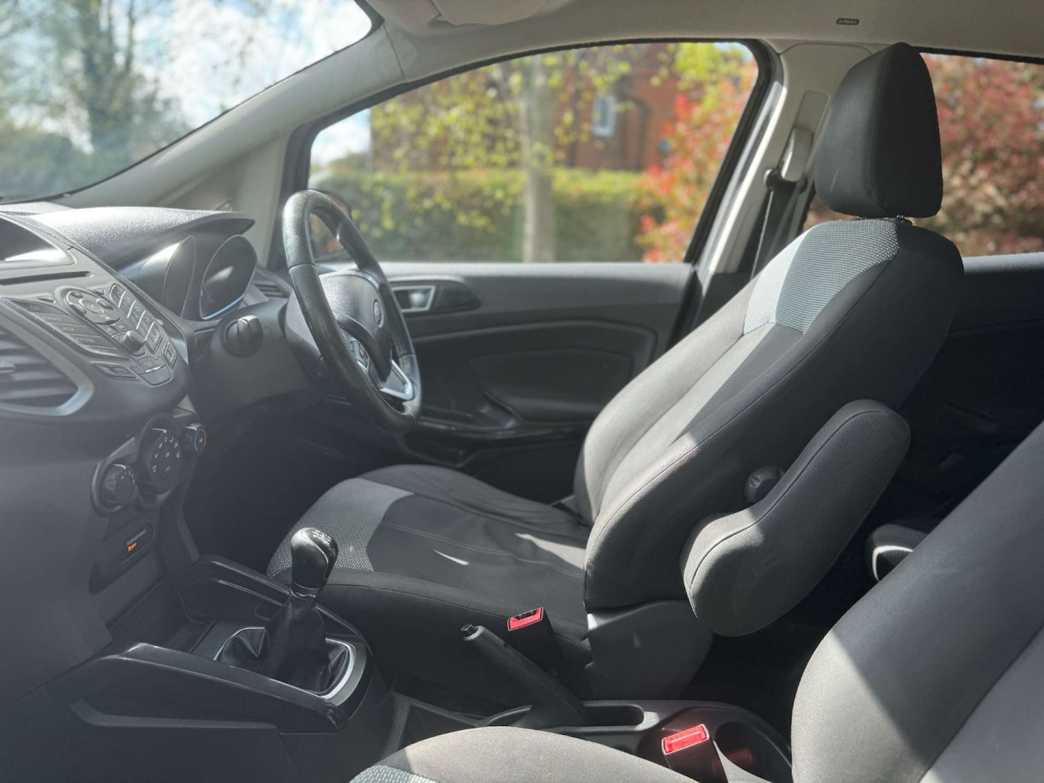 Used Ford Ecosport 2017 for sale - 76601732: Photo 31