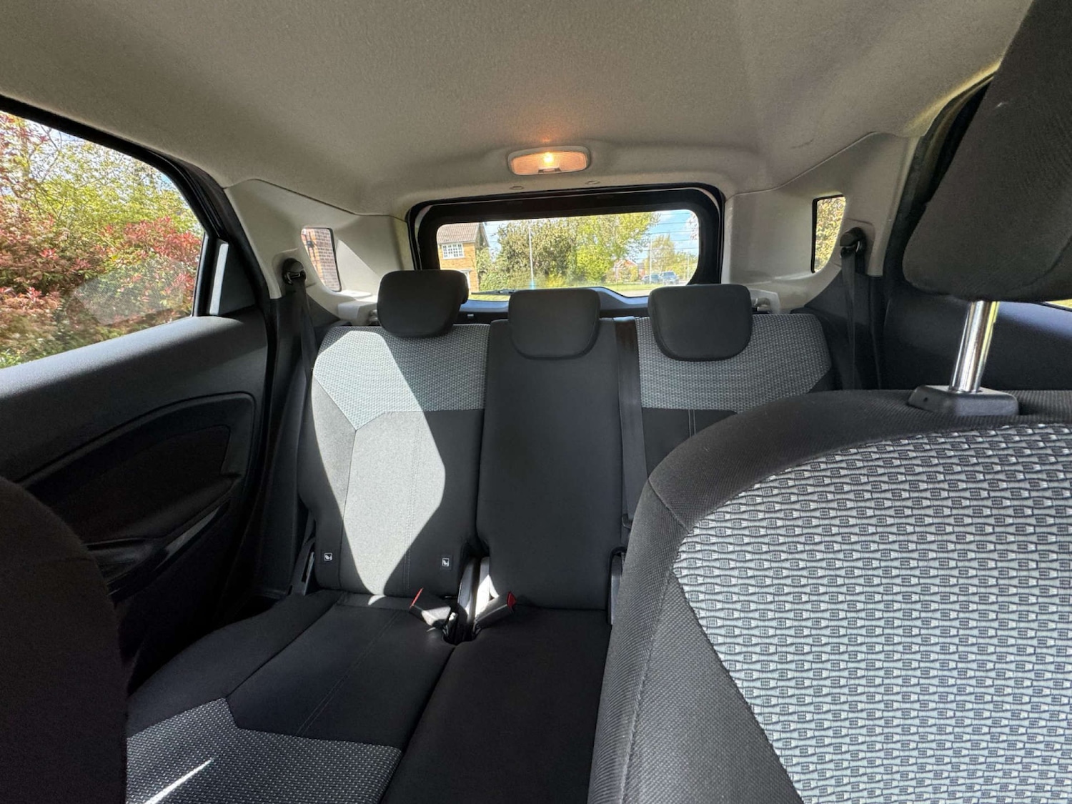 Used Ford Ecosport 2017 for sale - 76601732: Photo 32