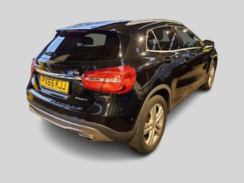 Used Mercedes-Benz GLA 2015 for sale - 77254515: Photo
