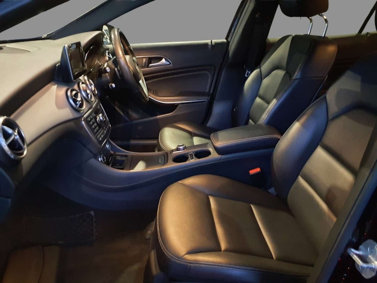 Used Mercedes-Benz GLA 2015 for sale - 77254515: Photo 8