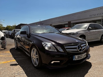 Used Mercedes-Benz E Class 2011 for sale - 78779679: Photo