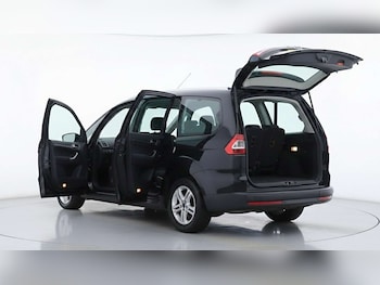 Used Ford Galaxy 2015 for sale - 76720495: Photo