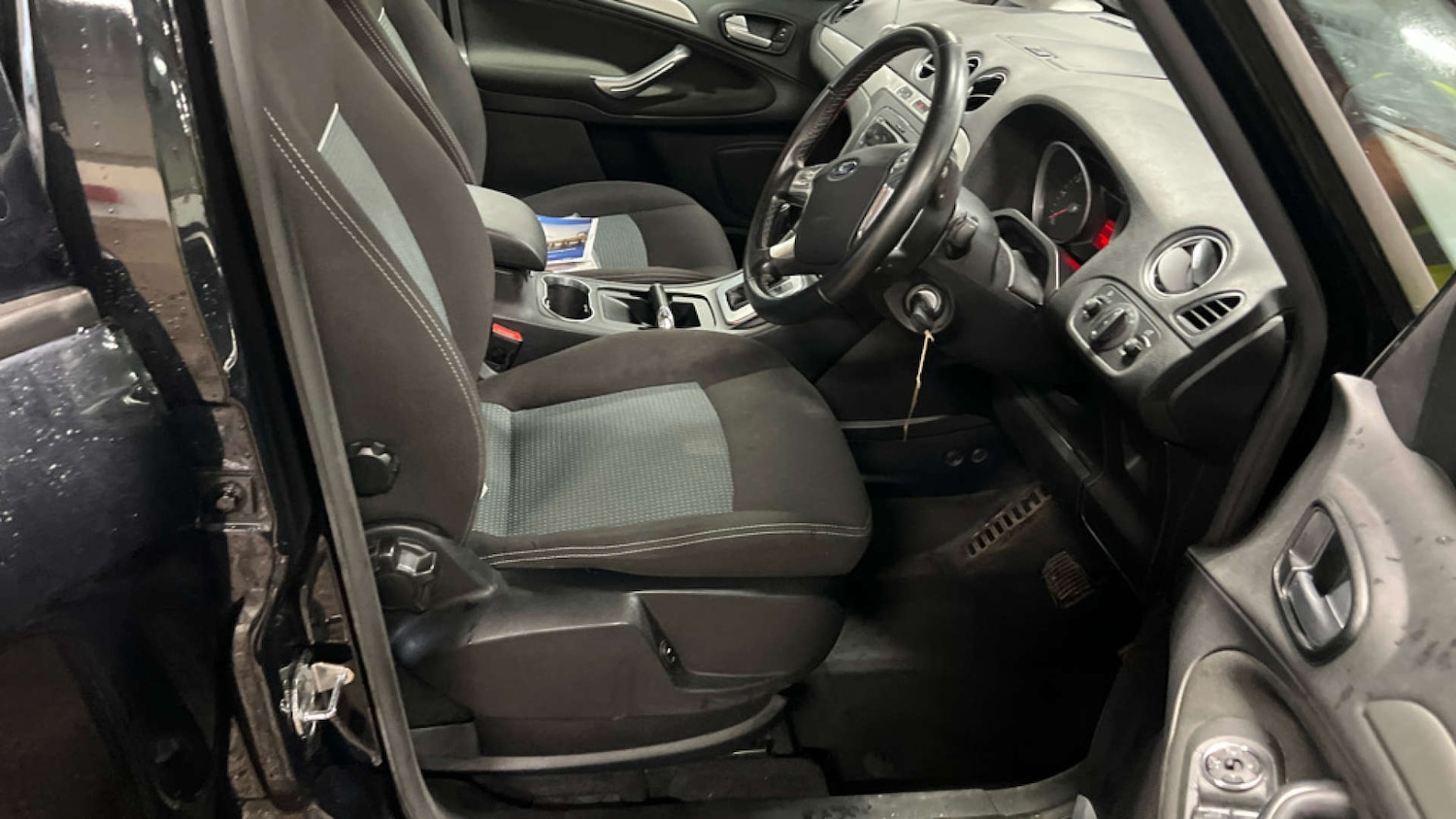 Used Ford Galaxy 2015 for sale - 76720495: Photo 7