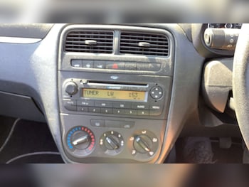 Used Fiat Grande Punto 2009 for sale - 79243626: Photo