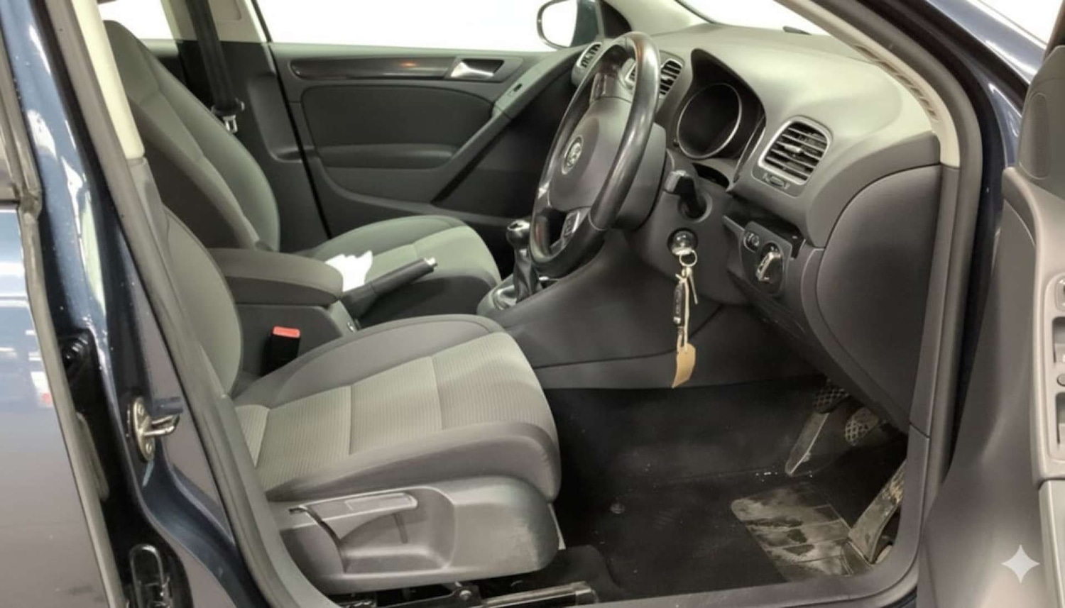 Used Volkswagen Golf 2010 for sale - 76973955: Photo 17