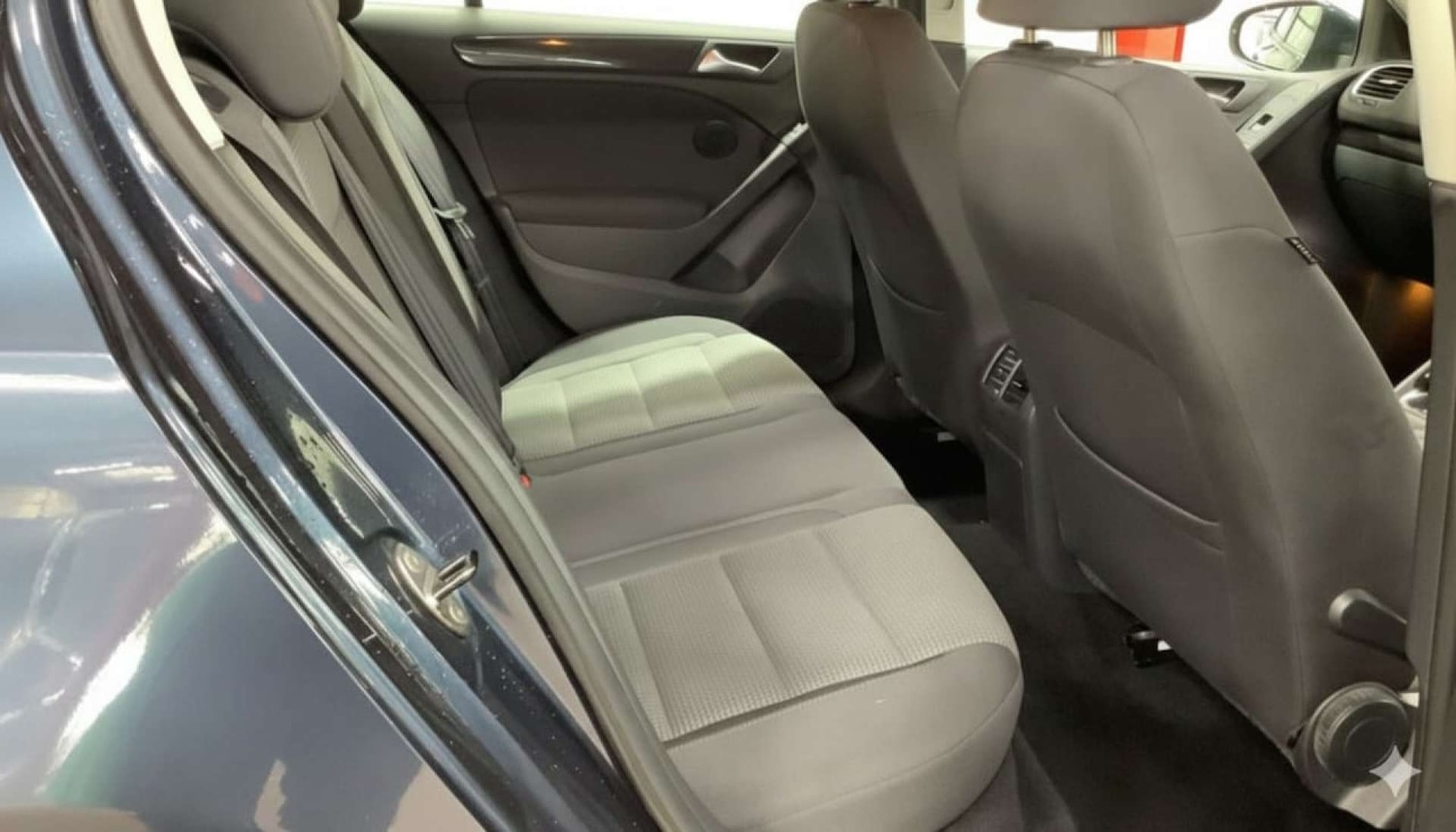 Used Volkswagen Golf 2010 for sale - 76973955: Photo 20