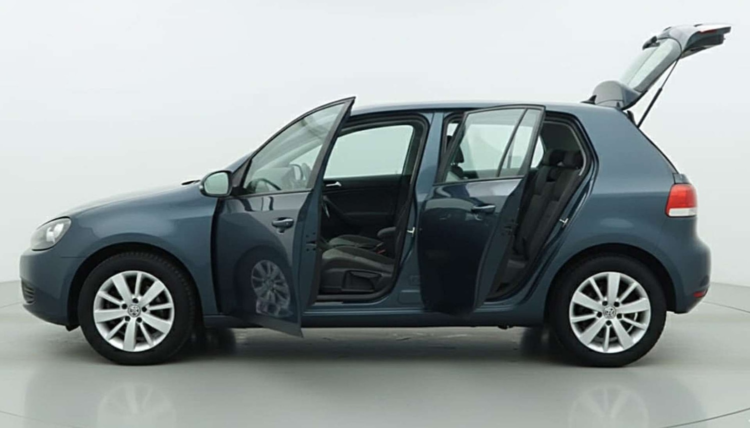 Used Volkswagen Golf 2010 for sale - 76973955: Photo 4