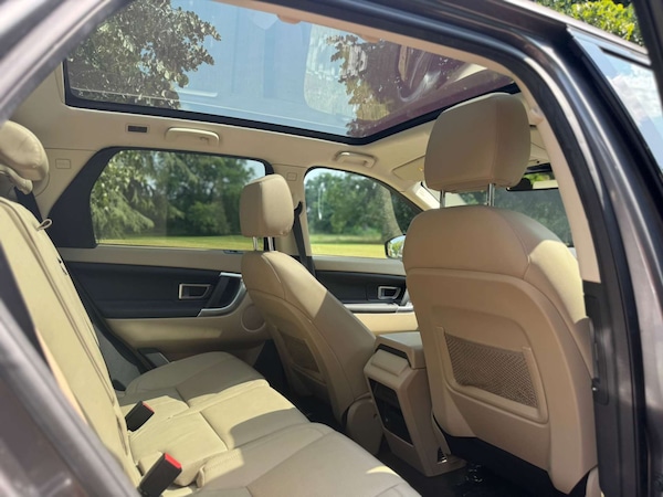 Used Land Rover Discovery Sport 2015 for sale - 74985206: Photo 30