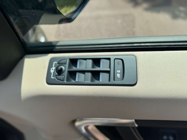Used Land Rover Discovery Sport 2015 for sale - 74985206: Photo 36