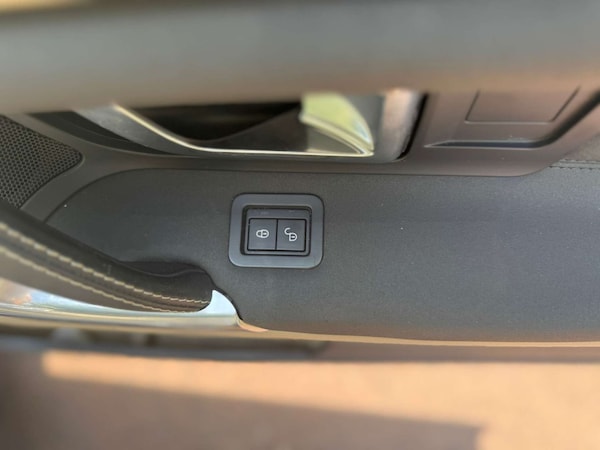 Used Land Rover Discovery Sport 2015 for sale - 74985206: Photo 37