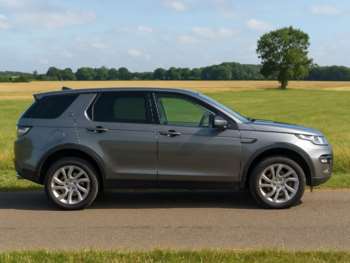 Used Land Rover Discovery Sport 2015 for sale - 74985206: Photo