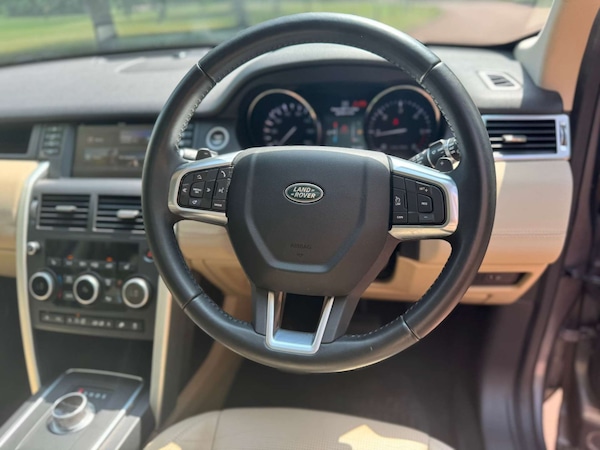 Used Land Rover Discovery Sport 2015 for sale - 74985206: Photo 51