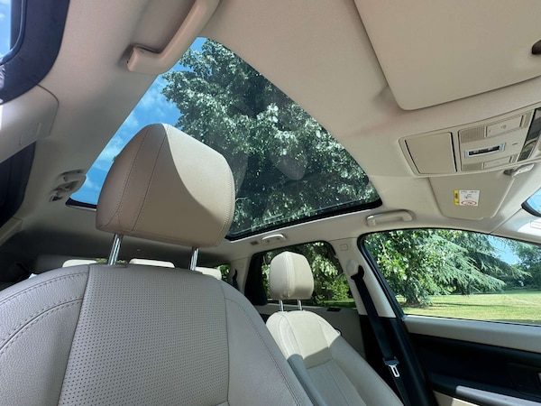 Used Land Rover Discovery Sport 2015 for sale - 74985206: Photo 52