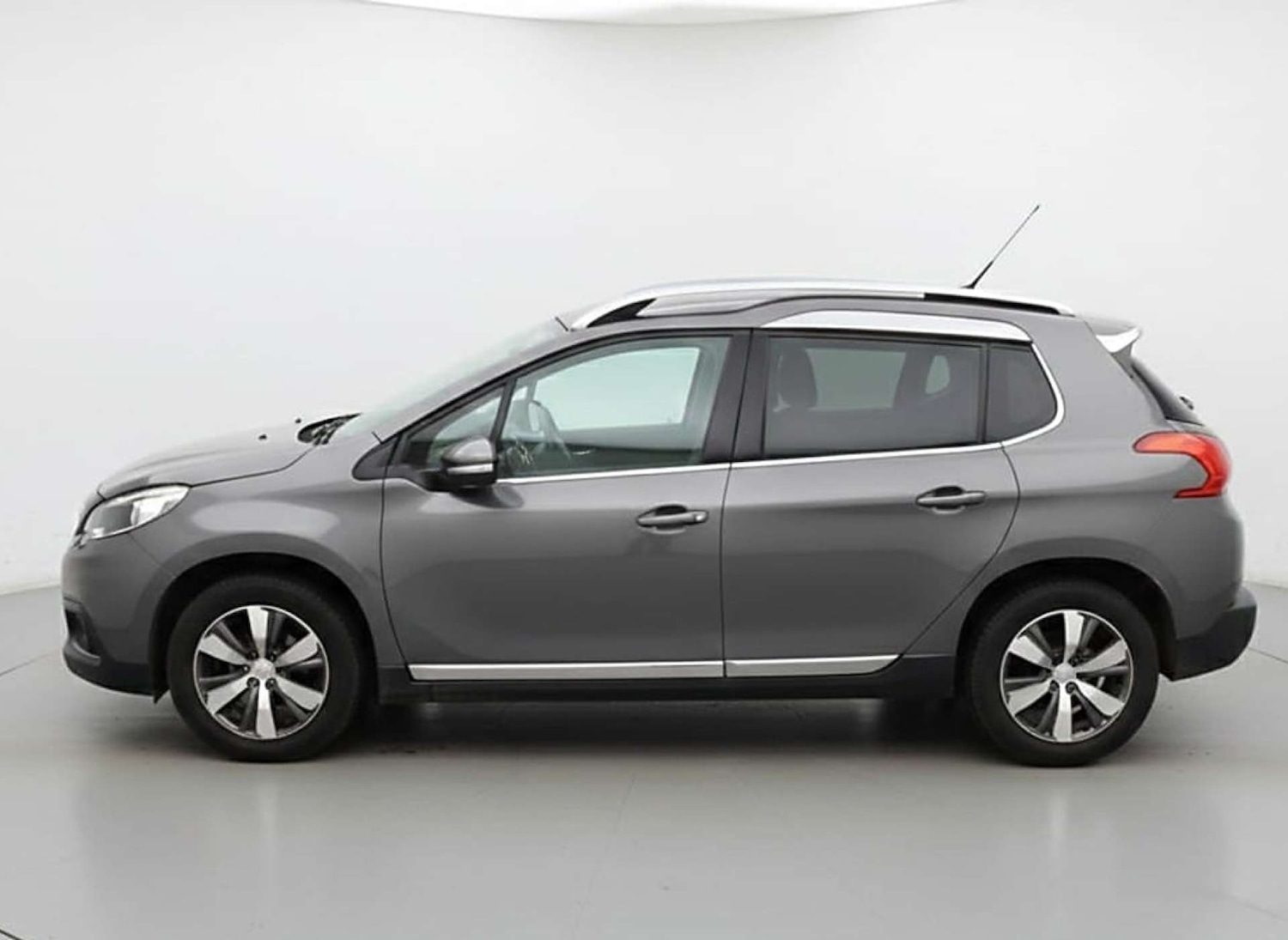 Used Peugeot 2008 2014 for sale - 77504064: Photo 15