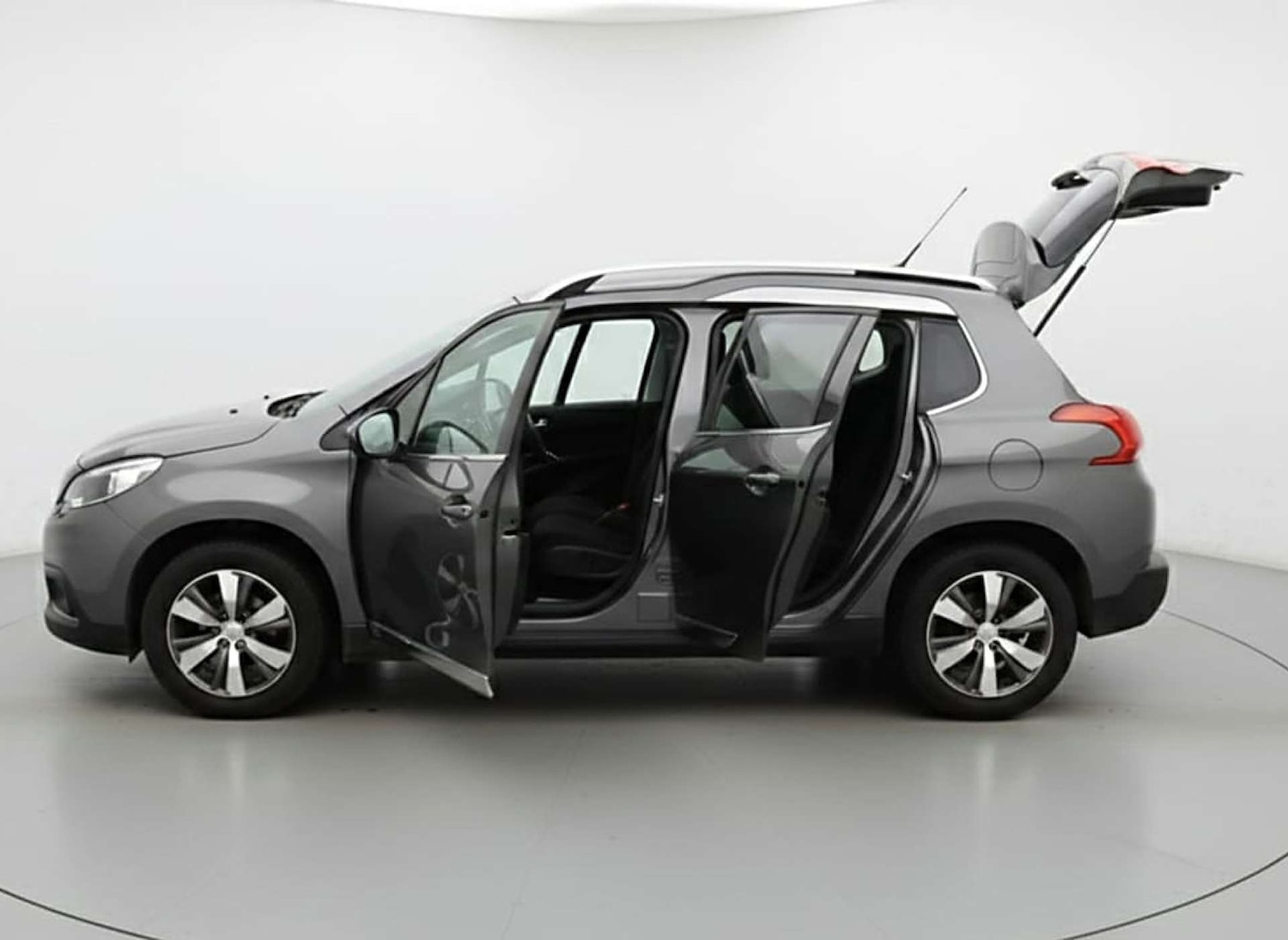 Used Peugeot 2008 2014 for sale - 77504064: Photo 4