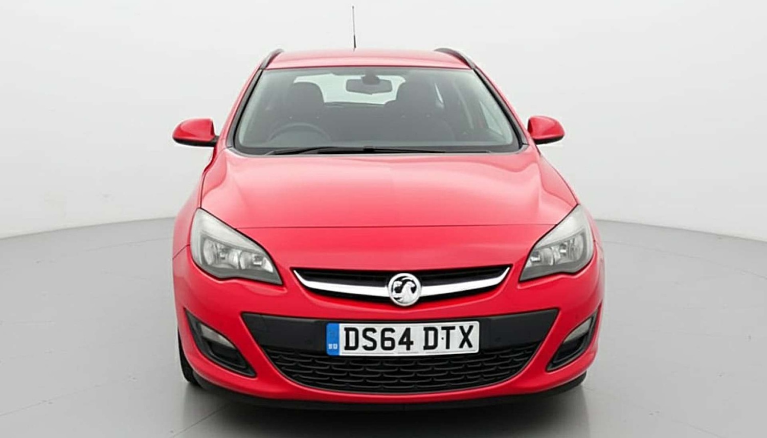 Used Vauxhall Astra 2015 for sale - 77428255: Photo 2
